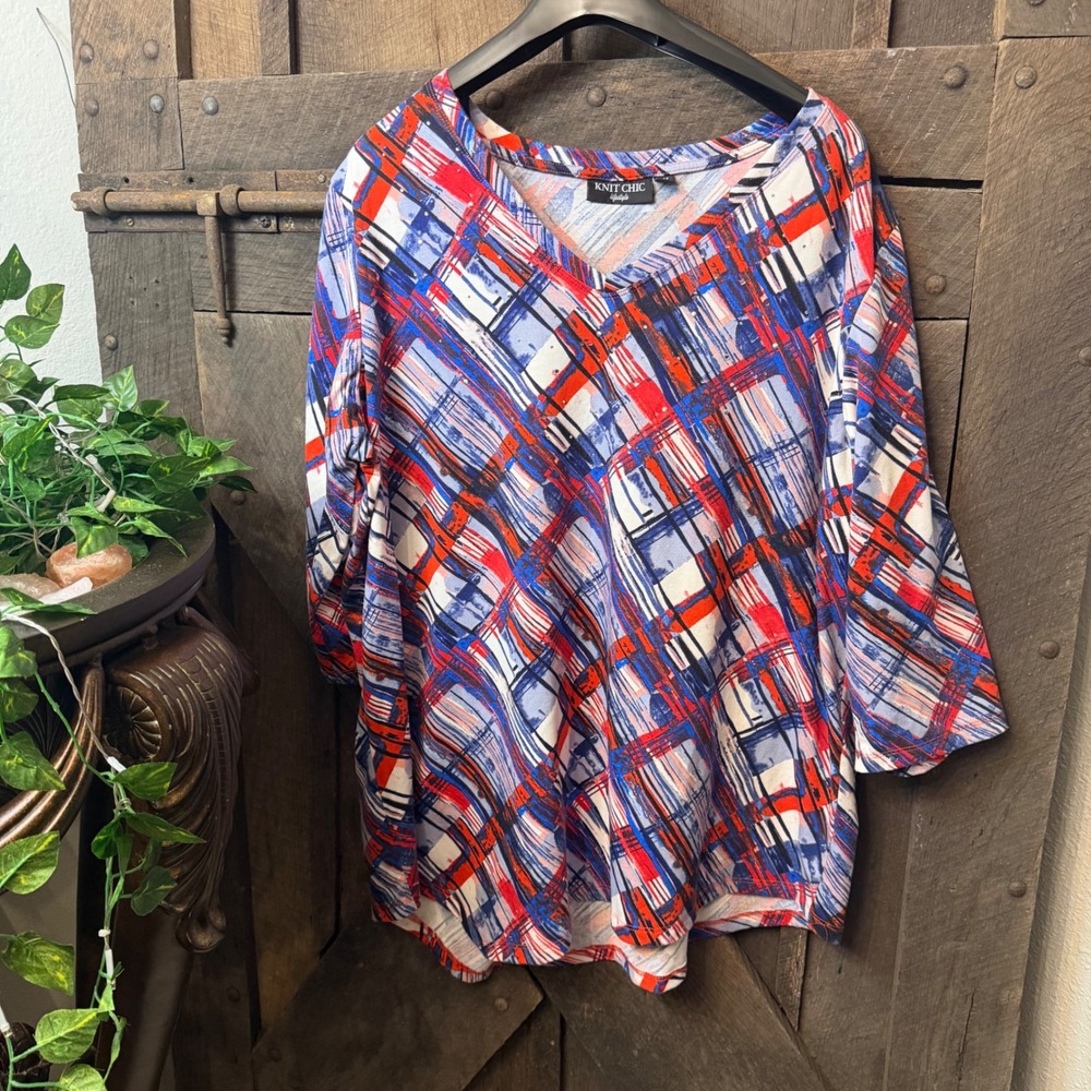 Knit Chic Lifestyle Abstract V-Neck Top 2X Blue Red Rhinestone Stretch